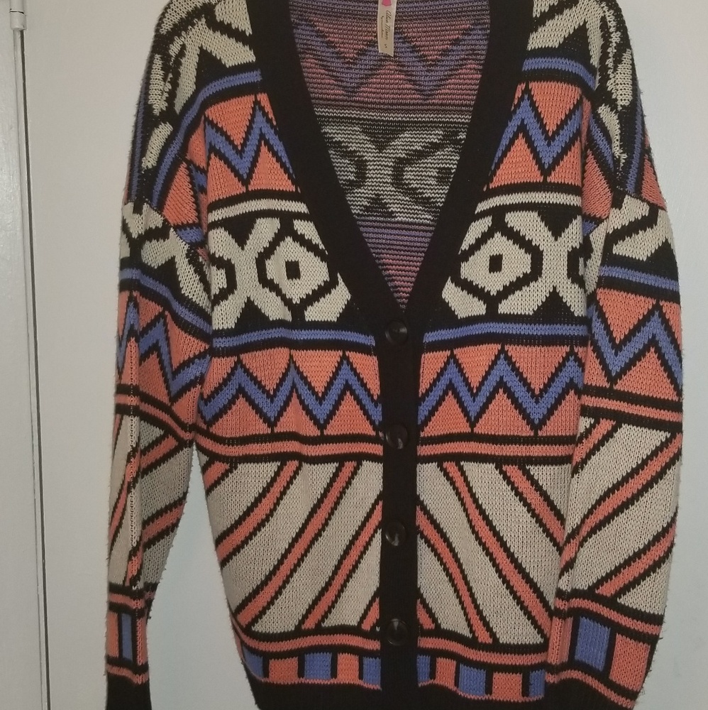 Aztec Cardigan - Picture 3 of 4